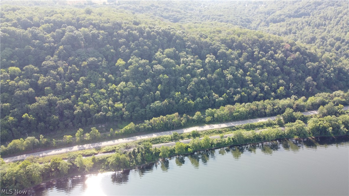 Ohio River Boulevard, New Cumberland, West Virginia image 11