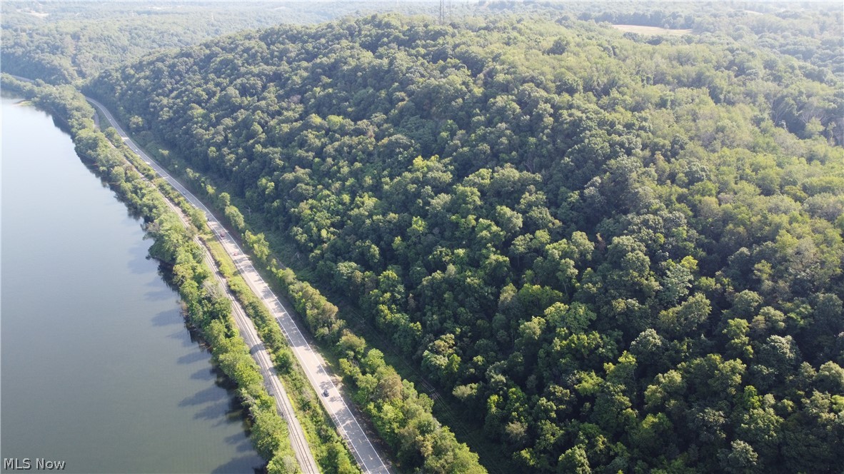 Ohio River Boulevard, New Cumberland, West Virginia image 13