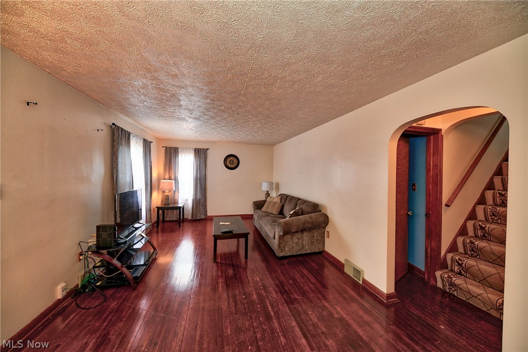 Beverly Park - Residential