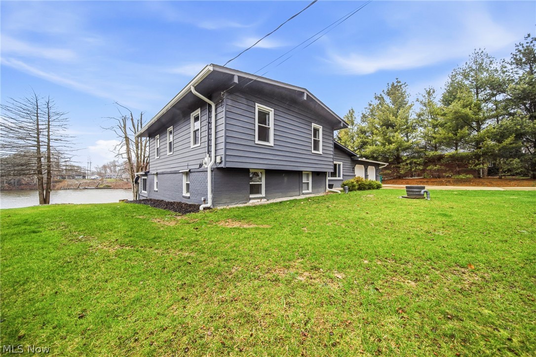 Roaming Rock Shores - Residential