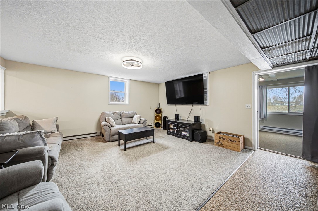 Roaming Rock Shores - Residential