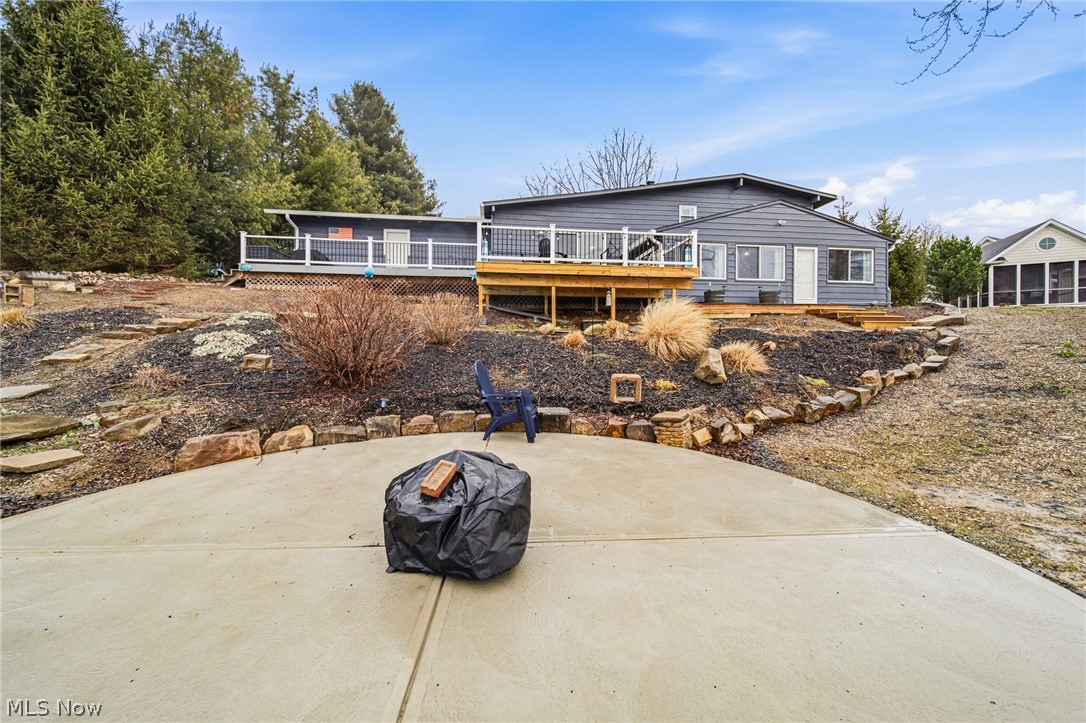 Roaming Rock Shores - Residential