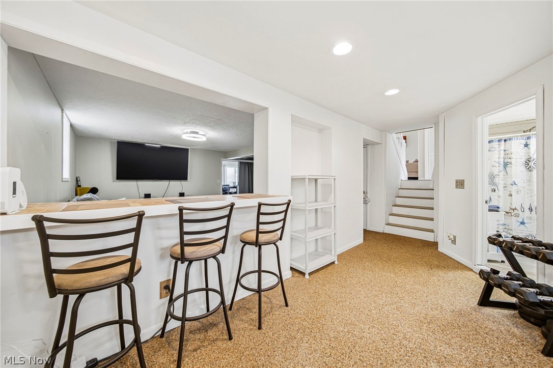 Roaming Rock Shores - Residential