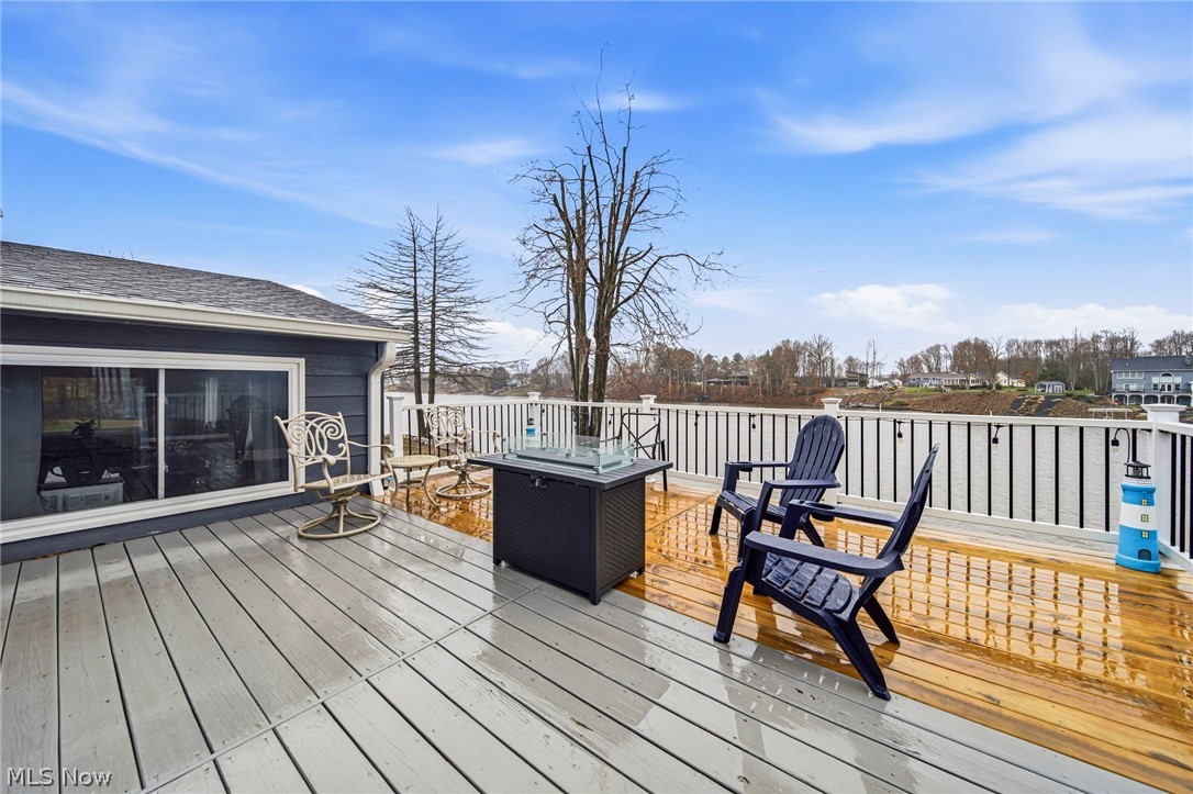 Roaming Rock Shores - Residential