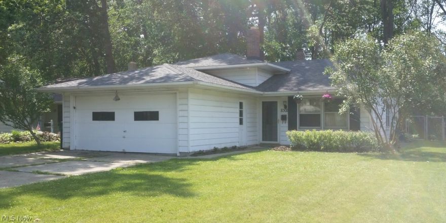 Lovely three bedroom split level with two car attached garage. Nice sized room throughout including eat in kitchen. 22 x 18 family room has wood burning fireplace. Spacious laundry room with half bath, lots of storage and access to back yard. Large living room and generous sized bedrooms. Fenced in back yard with some landscaping. Close to freeways and shopping.