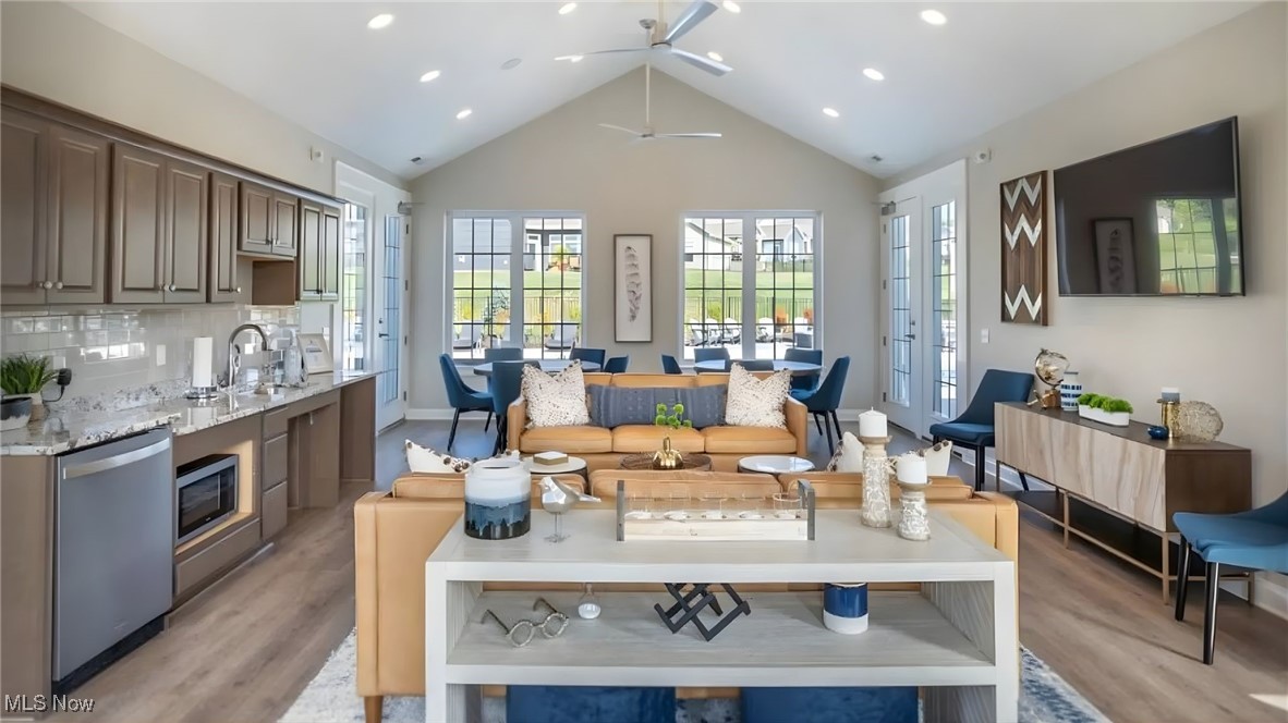 The Villas At Canterwood Farm Ph 2 - Residential