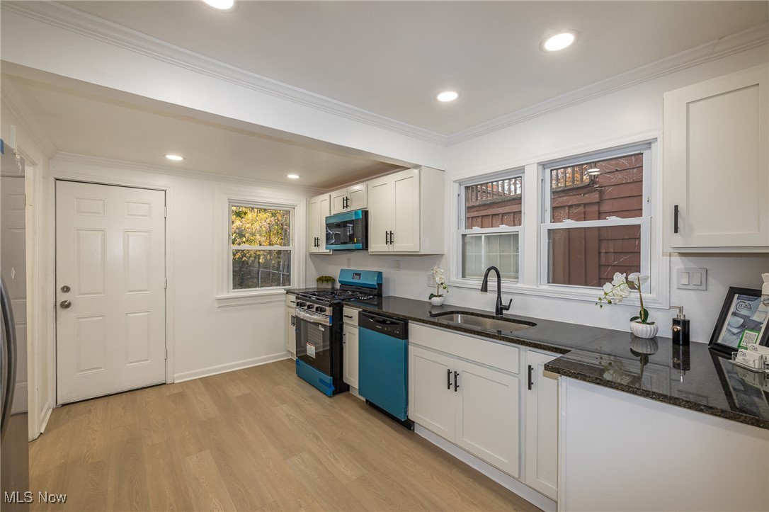 Ravinson Realty Cos Noble Park - Residential