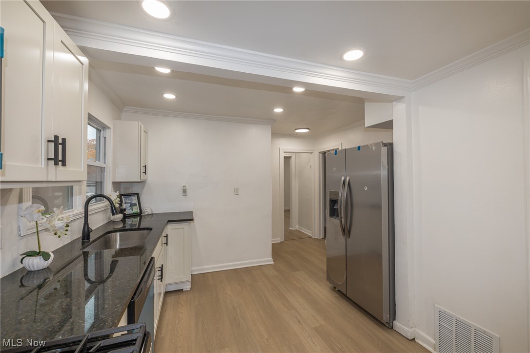 Ravinson Realty Cos Noble Park - Residential