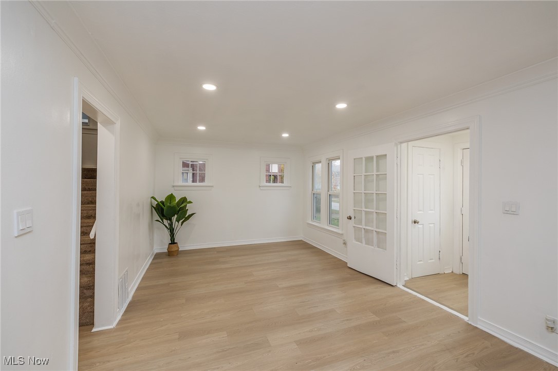 Ravinson Realty Cos Noble Park - Residential