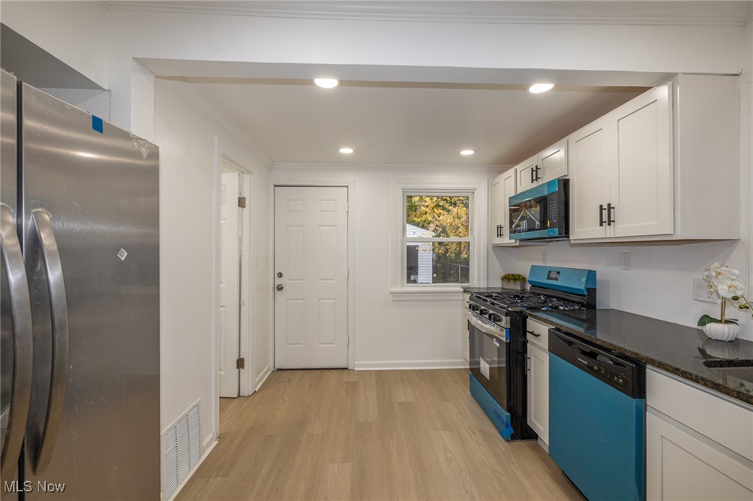 Ravinson Realty Cos Noble Park - Residential