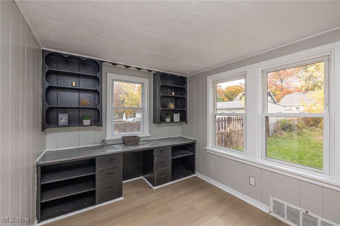 Ravinson Realty Cos Noble Park - Residential