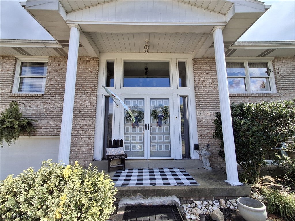 136 Tera Manor