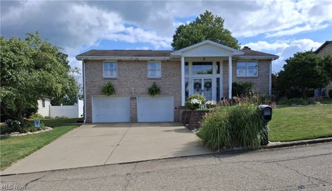 A Hanna HomeFinder account is required to view this listing.