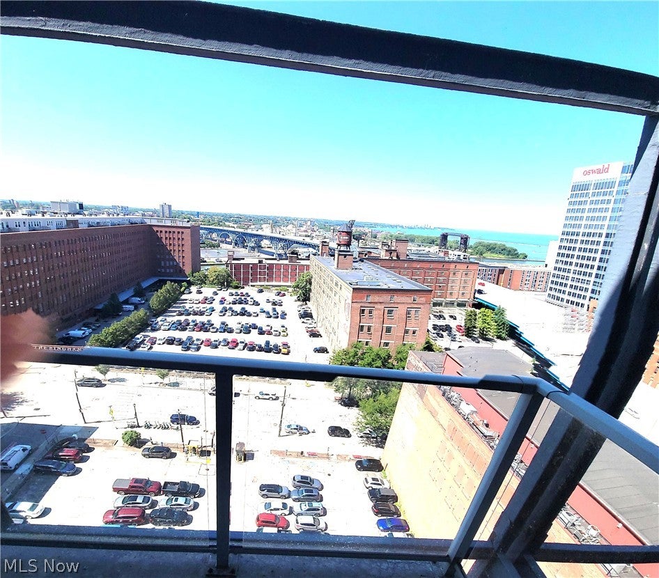 701 W Lakeside Avenue 1107