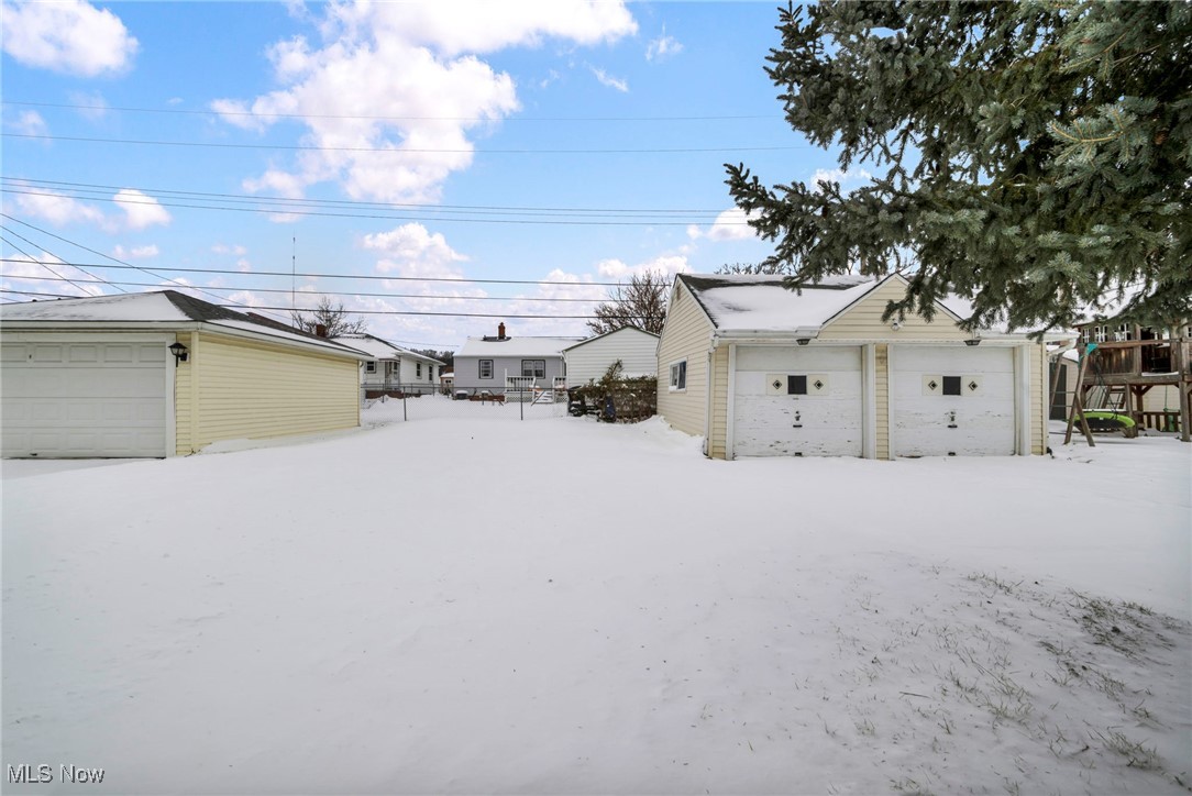 Mayflower Properties 01 - Residential