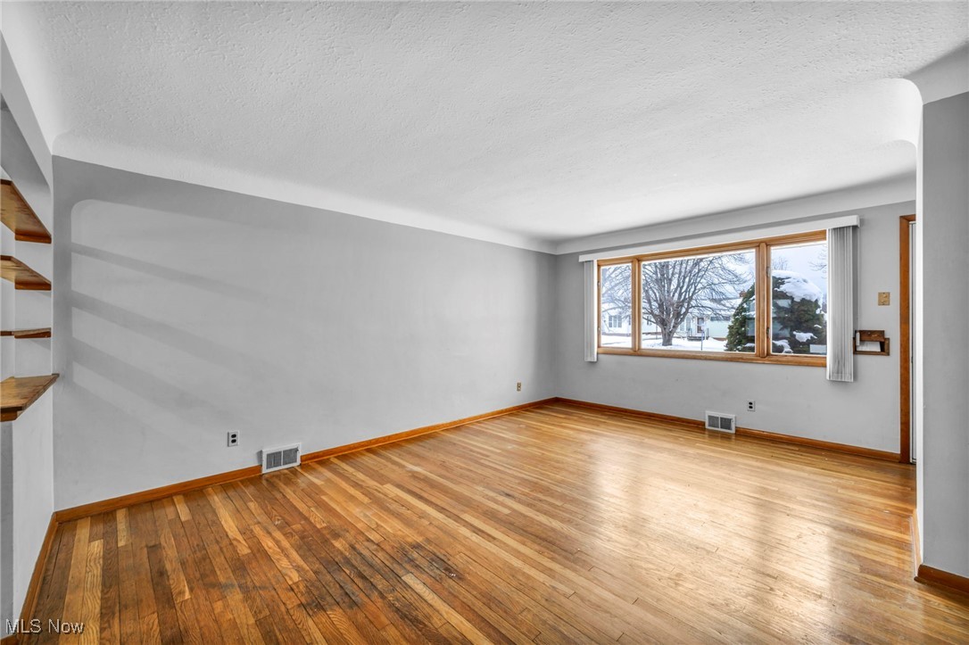 Mayflower Properties 01 - Residential