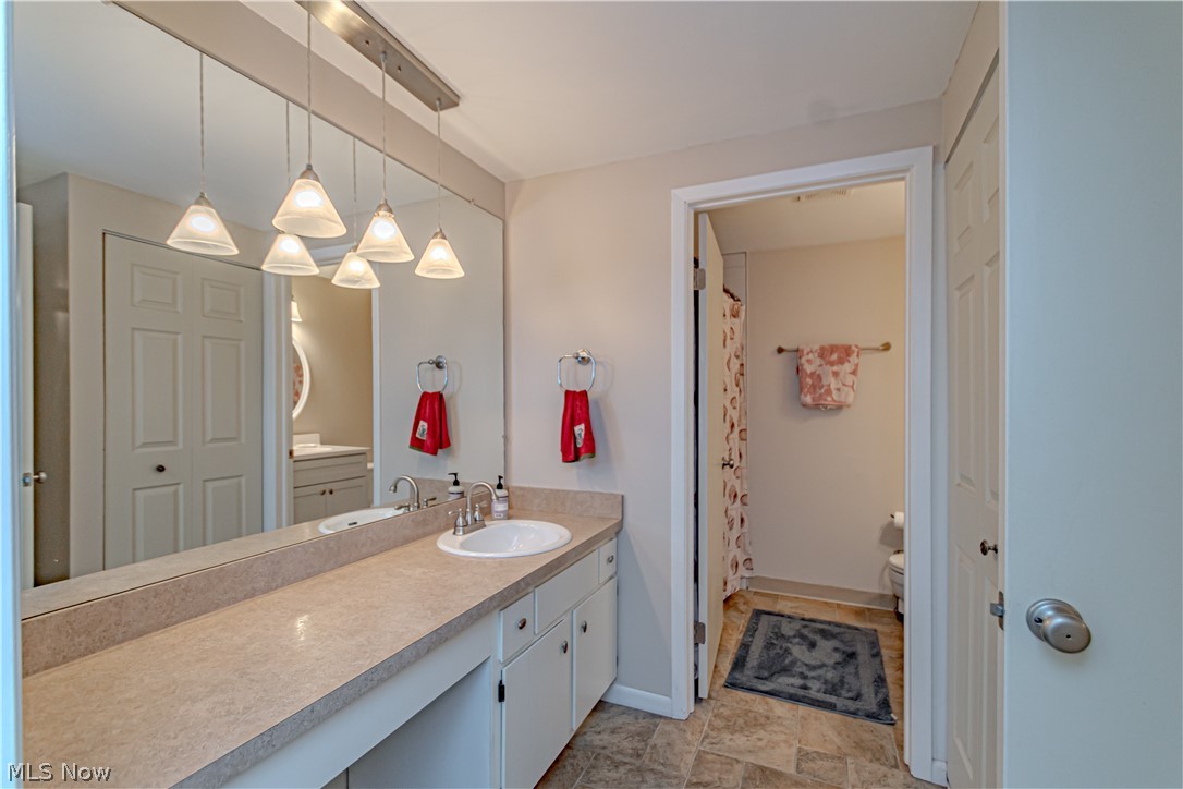 Buntingtree Condo Ph 03-B - Residential