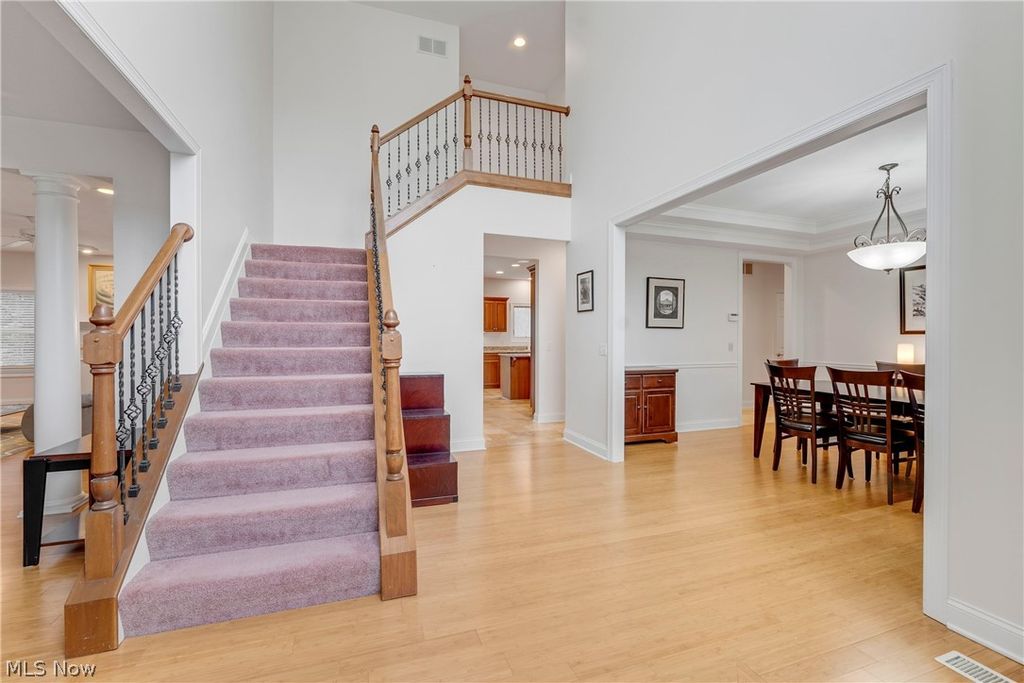 Photo of 38595 Flanders Drive, Solon, OH 44139 (MLS # 5186687)