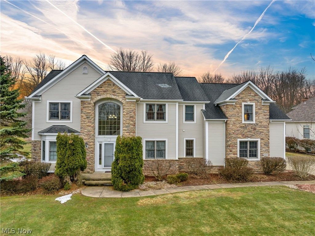 Photo of 38595 Flanders Drive, Solon, OH 44139 (MLS # 5186687)