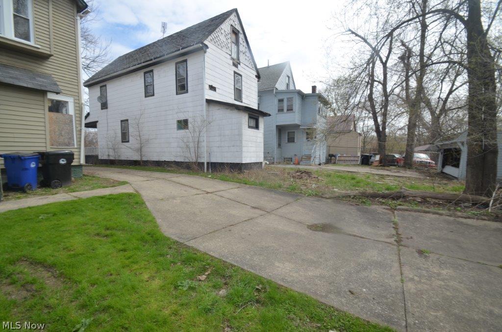 E F Collins - Residential