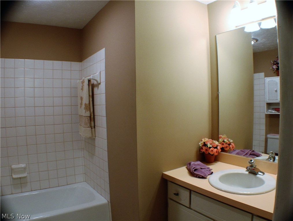 Hickory Hill 06 - Residential