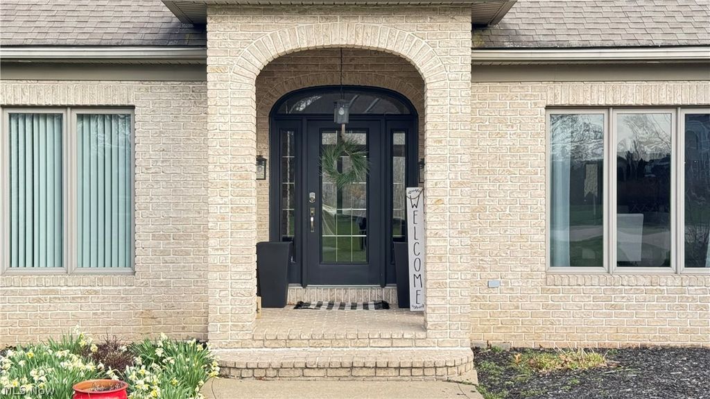 Photo of 3474 Churchill Downs, Stow, OH 44224 (MLS # 5196657)