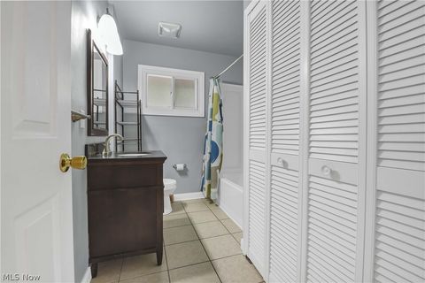 Tiny photo for 490 Abbyshire Drive, Berea, OH 44017 (MLS # 5206715)