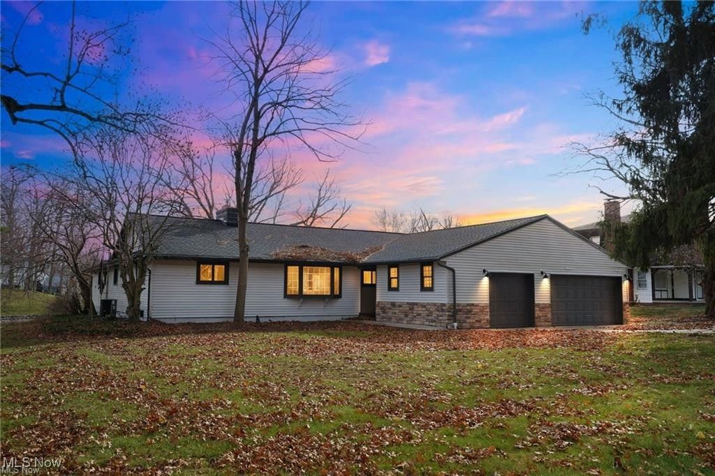 Photo of 5550 West Boulevard NW, Canton, OH 44718 (MLS # 5179854)