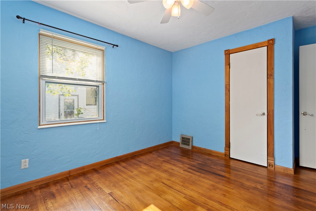 Spring Vly 04 - Residential