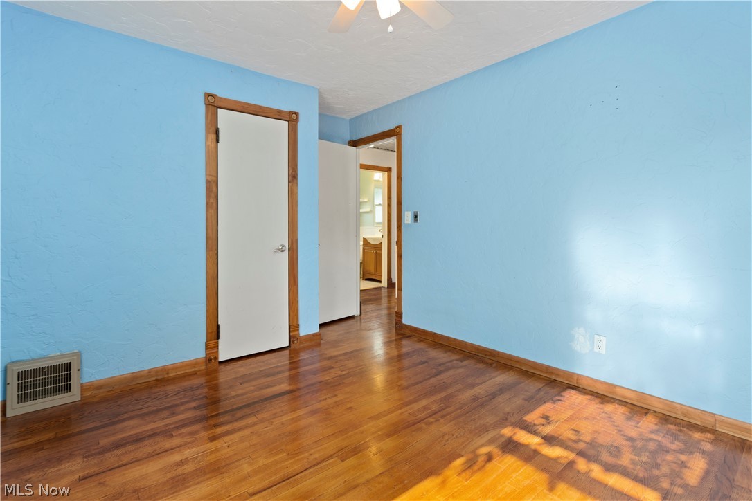 Spring Vly 04 - Residential