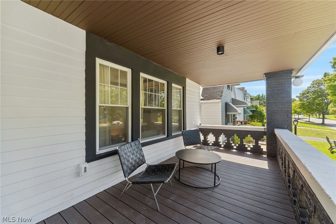 3713 Menlo Road