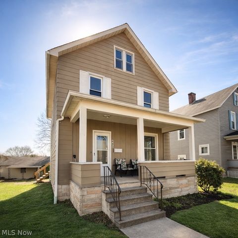 Photo of 445 W Martin Street, East Palestine, OH 44413 (MLS # 5192028)