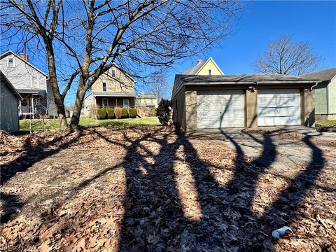 Tiny photo for 445 W Martin Street, East Palestine, OH 44413 (MLS # 5192028)