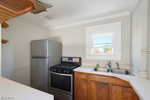 Tiny photo for 824 Elmore Avenue, Akron, OH 44302 (MLS # 5252582)