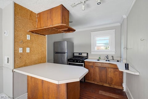 Tiny photo for 824 Elmore Avenue, Akron, OH 44302 (MLS # 5252582)