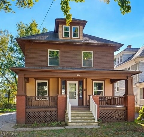 Photo of 824 Elmore Avenue, Akron, OH 44302 (MLS # 5252582)