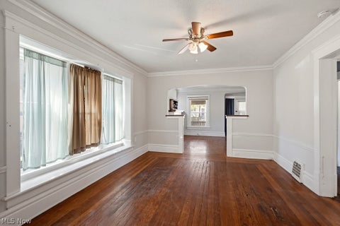 Tiny photo for 824 Elmore Avenue, Akron, OH 44302 (MLS # 5252582)