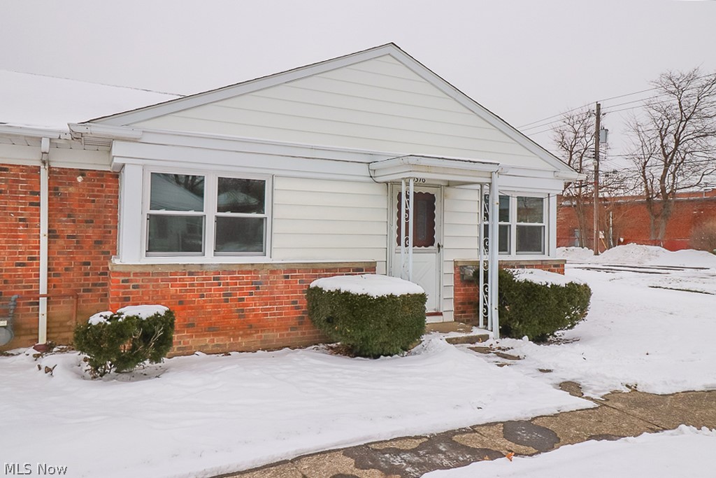 Manorford Village Condo - Residential Lease