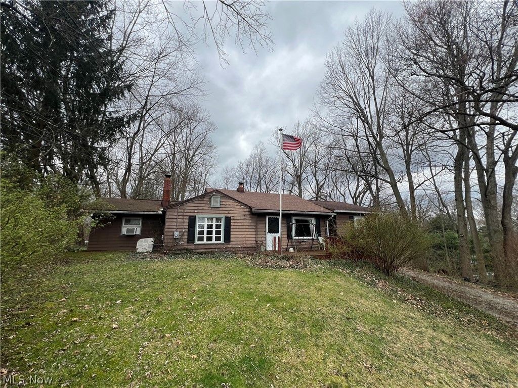 Photo of 241 Parker Lane, Tallmadge, OH 44278 (MLS # 5198516)