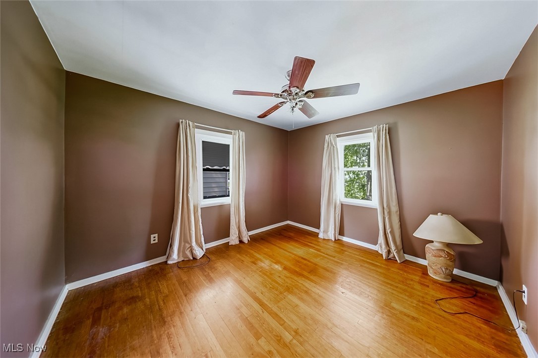 B J Luceys - Residential