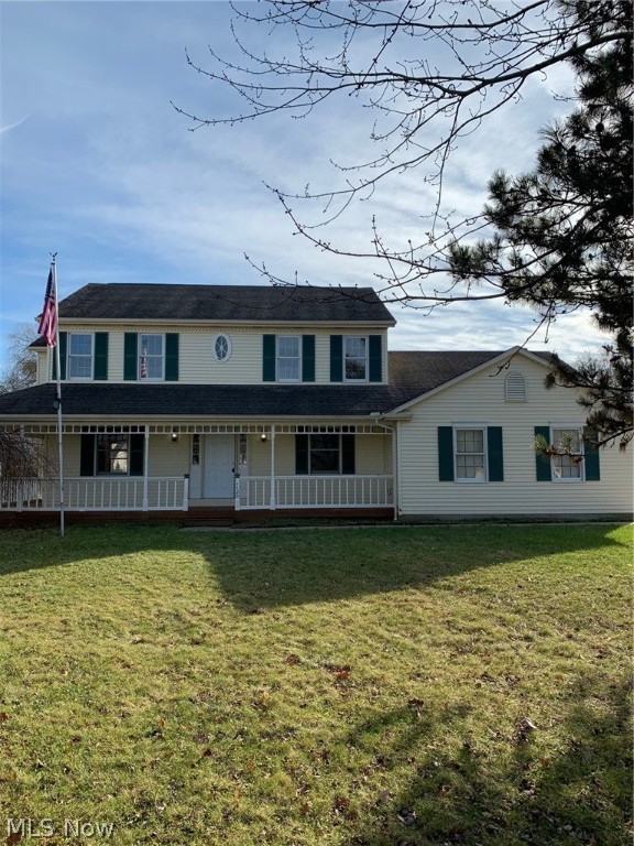 On a Quiet Cul-de-sac sits this Beautiful and spacious colonial in Cambridge Village! Large lot with plenty of room and a great porch and patio. Stunning 2 story foyer, large family room with fireplace, and a luxury master suite! Come see today!