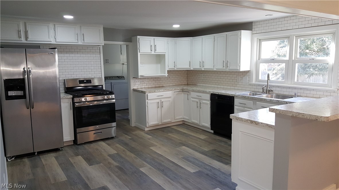 Arrowhead Beach 02 - Residential