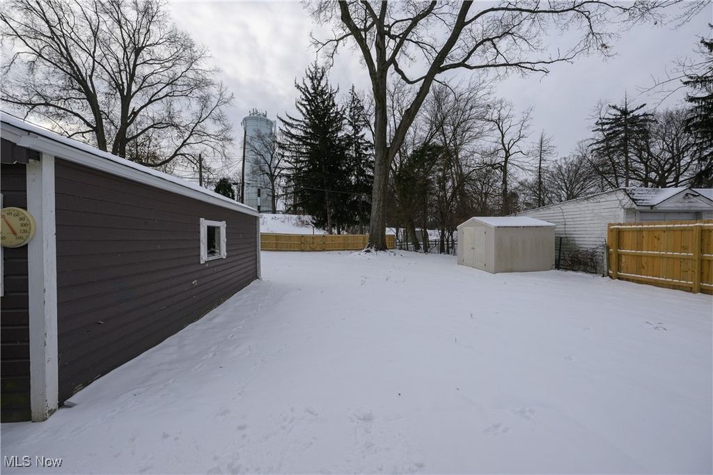 Photo of 1612 Hanover Street, Cuyahoga Falls, OH 44221 (MLS # 5179326)