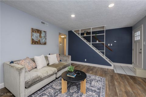 Tiny photo for 1612 Hanover Street, Cuyahoga Falls, OH 44221 (MLS # 5179326)