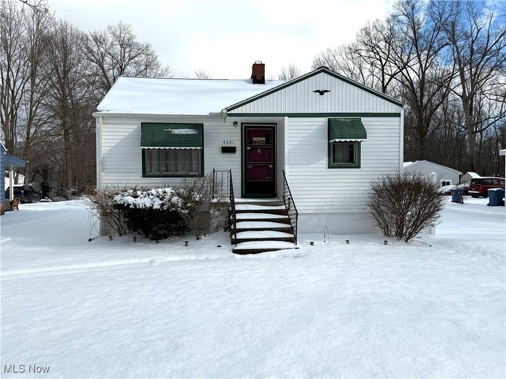 Photo of 4321 Clague Road, North Olmsted, OH 44070 (MLS # 5179290)