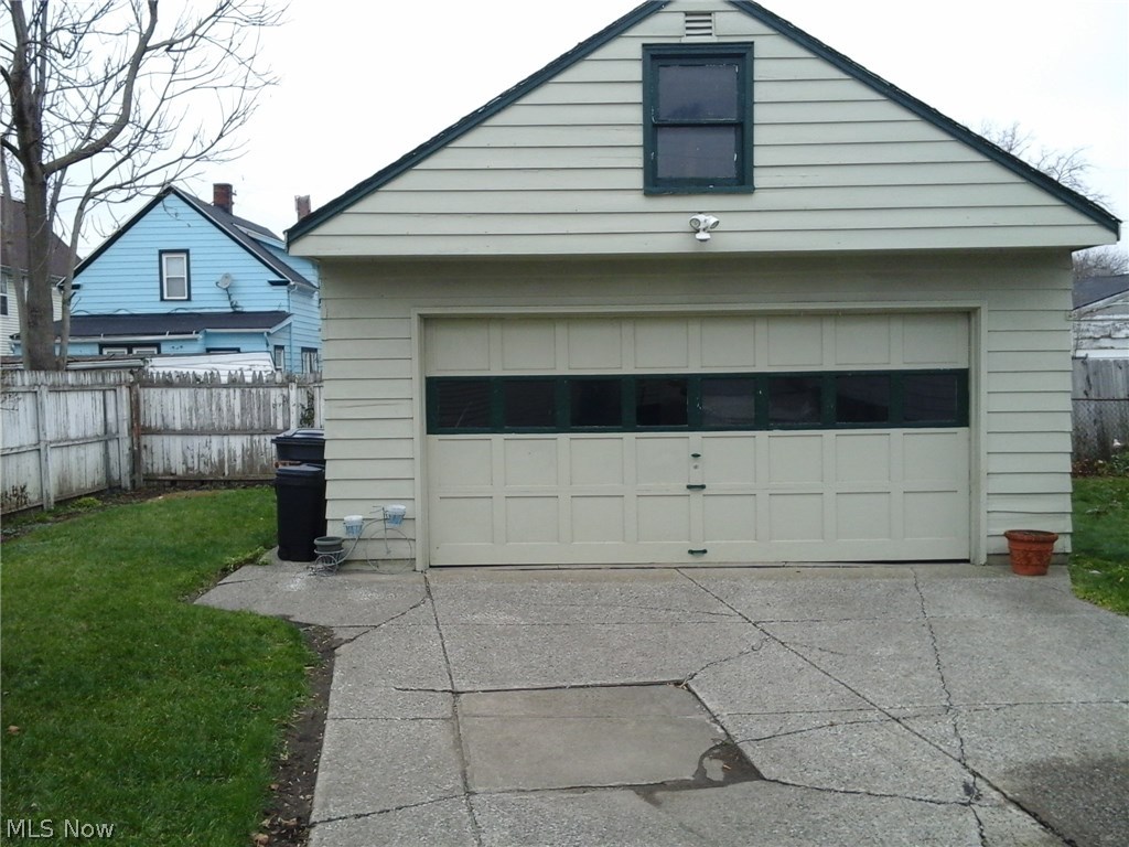 Bowman & Ayars Resub - Residential