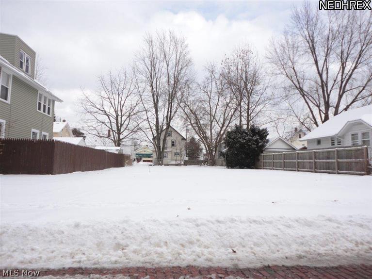 Excellent value lot priced to sell quickly!!! 50 x 110.