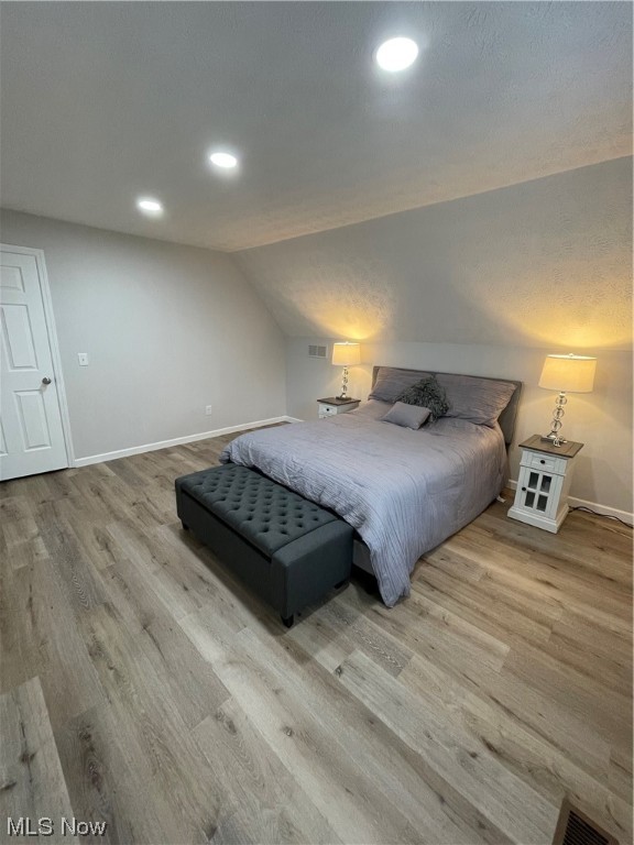 Royal Rdg Lane Condos - Residential