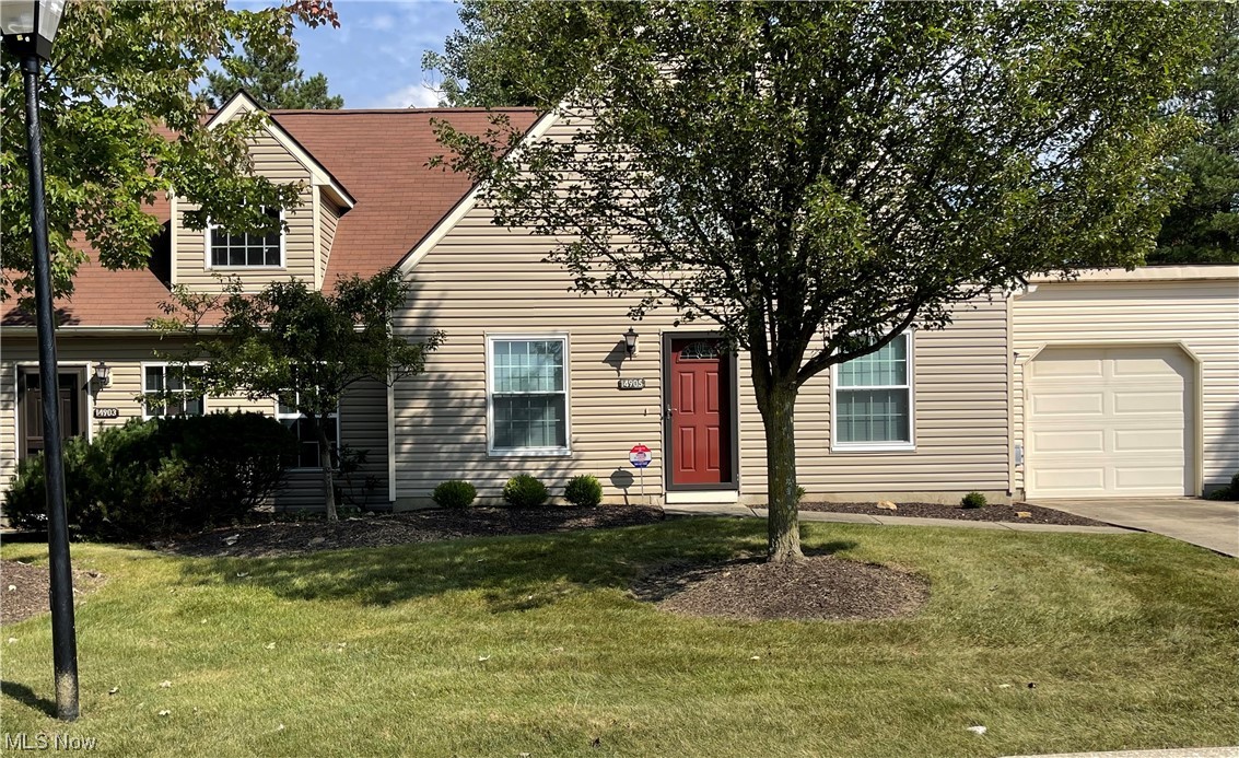 Royal Rdg Lane Condos - Residential