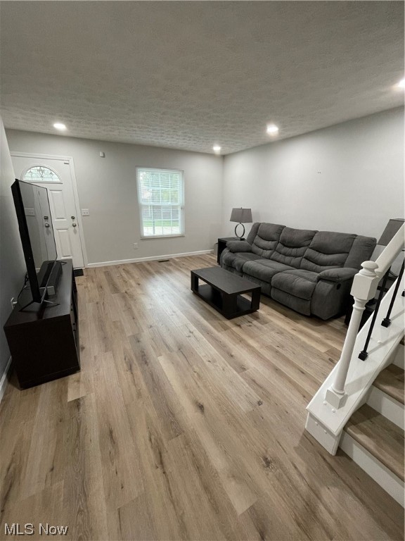 Royal Rdg Lane Condos - Residential